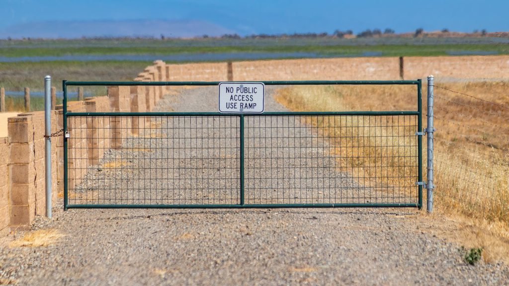 Aluminum Gates